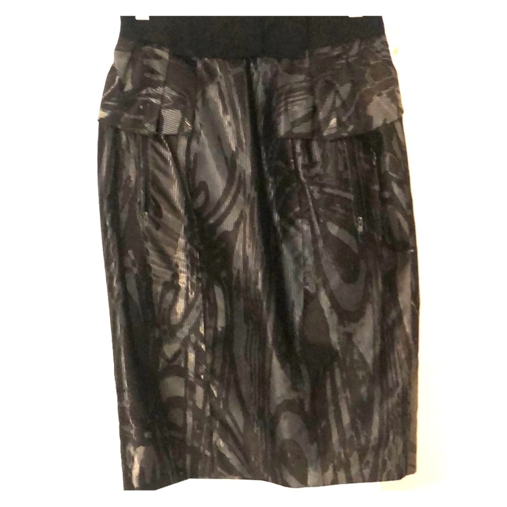 Hanni Y RYW Taffita skirt w zip pockets